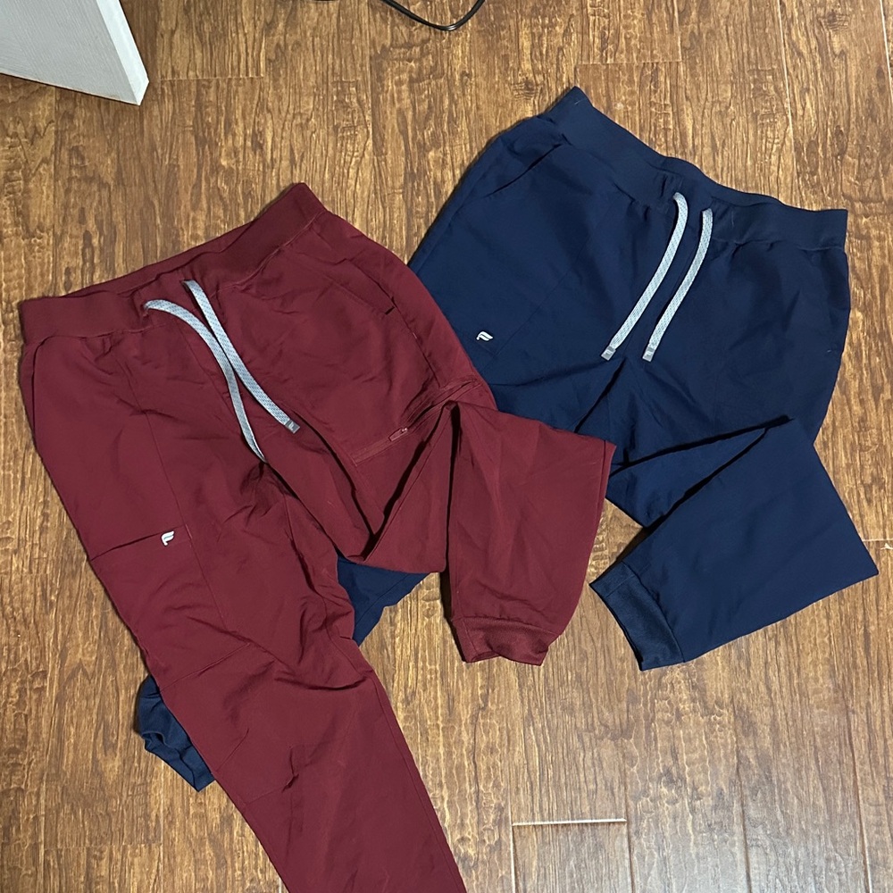 Fabletics women’s jogger scrub pants
